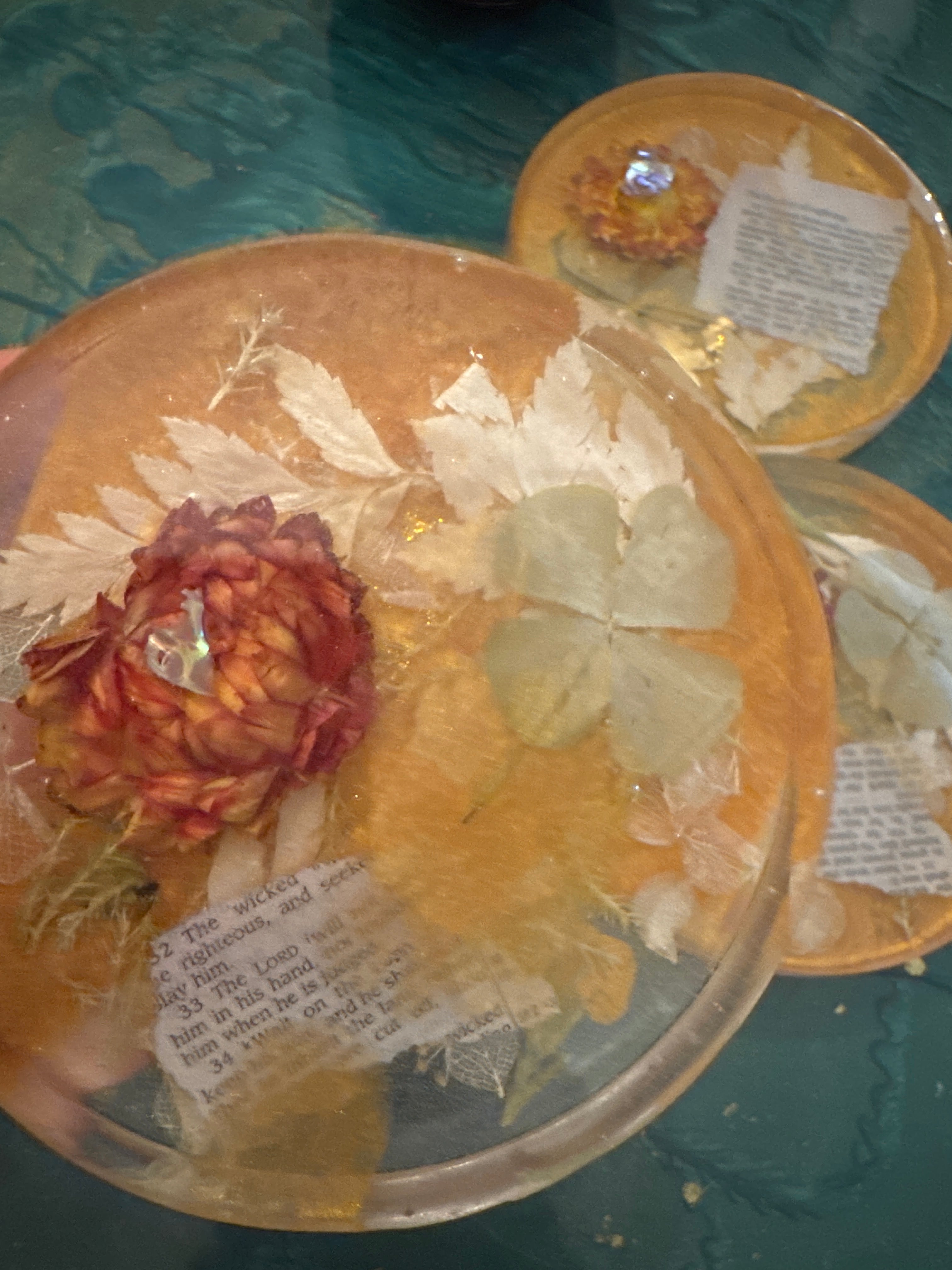 So Dainty Golden Coaster 4 Set