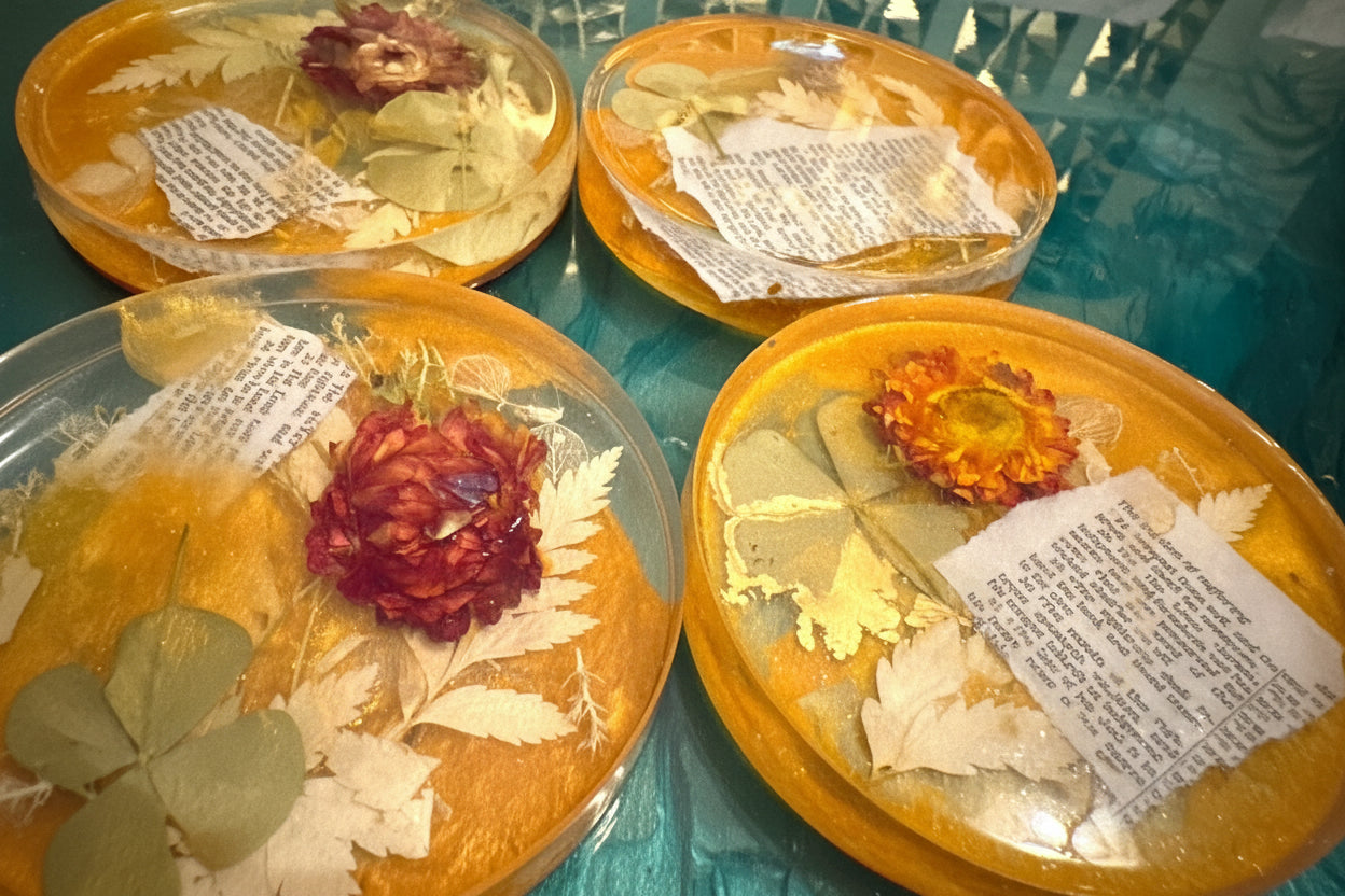 So Dainty Golden Coaster 4 Set