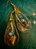 Seaside Tear Drops Sparks and pearls