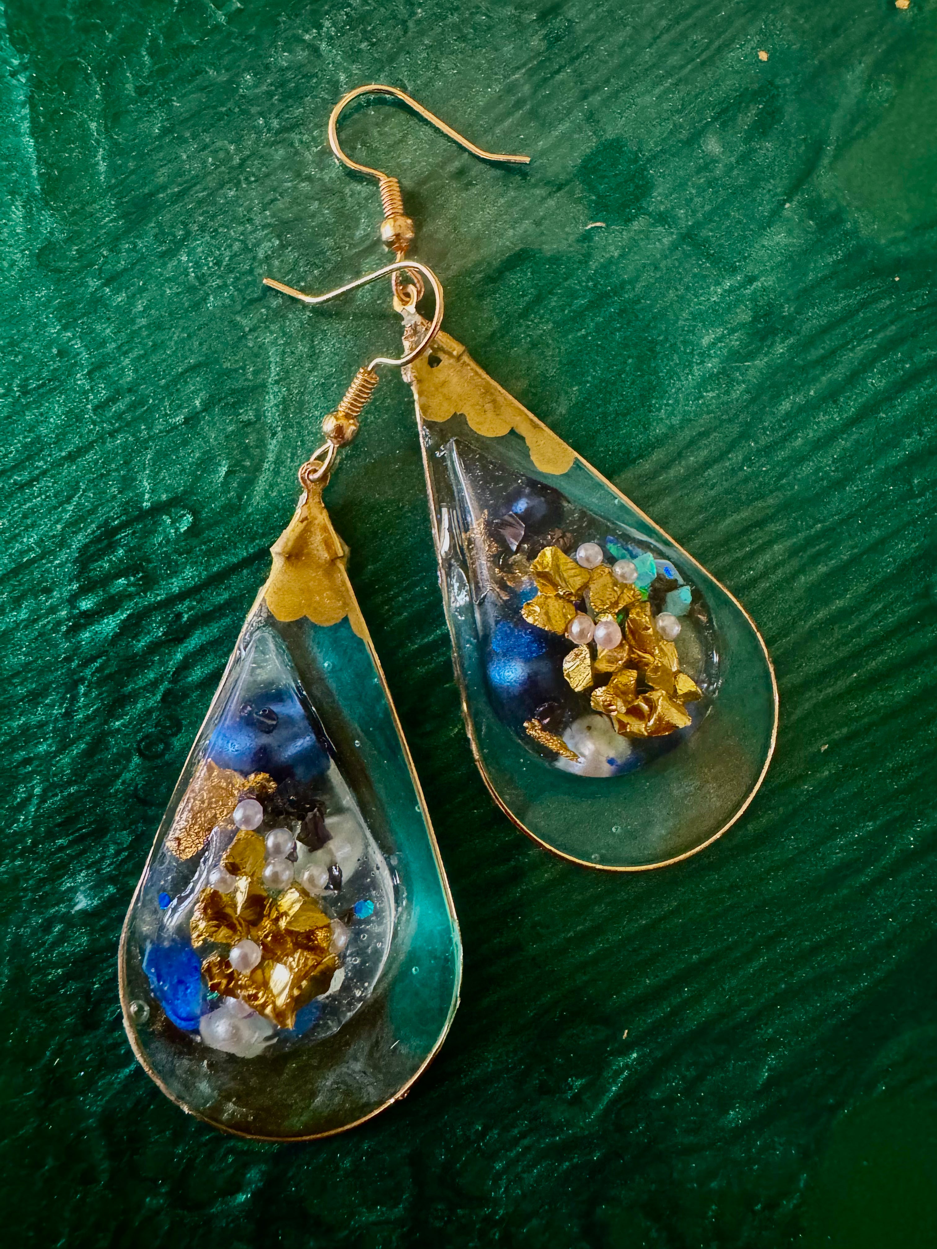 Seaside Blue and White Pearls