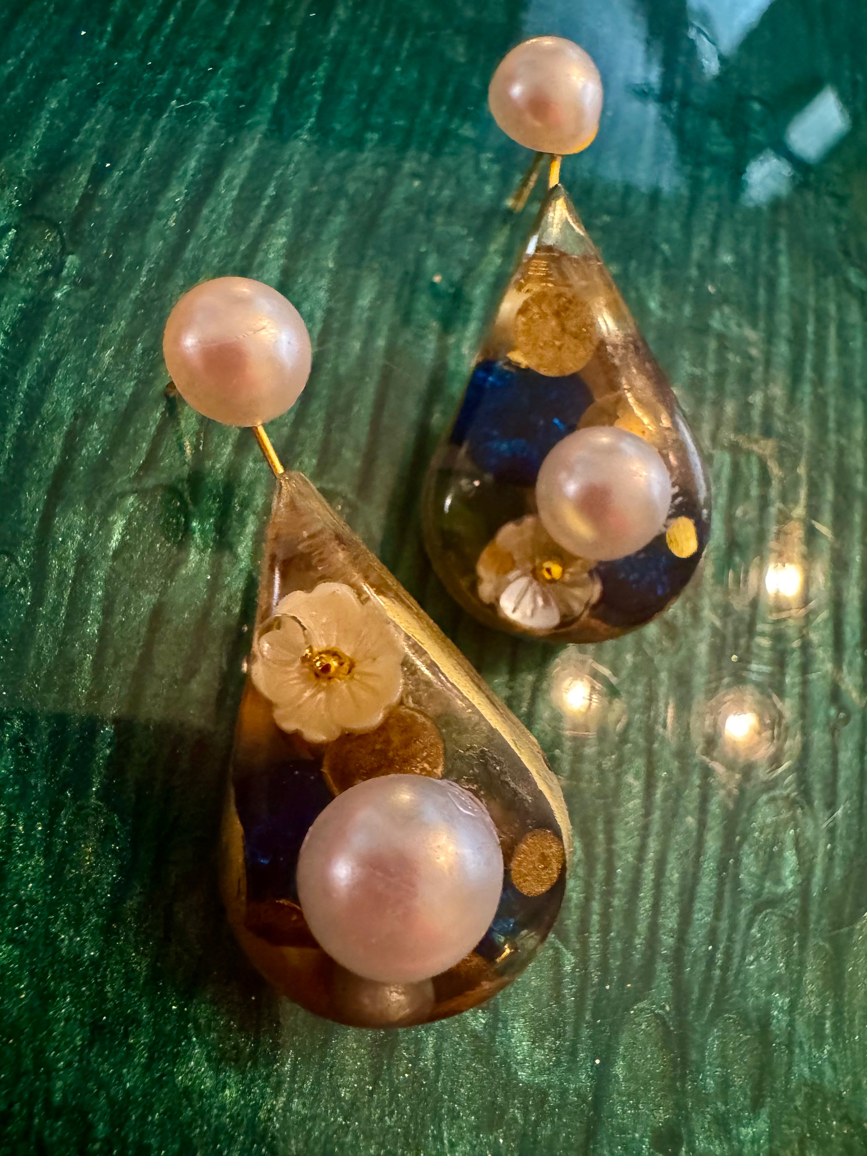 Blue Pearl with glass flower beads  Studs
