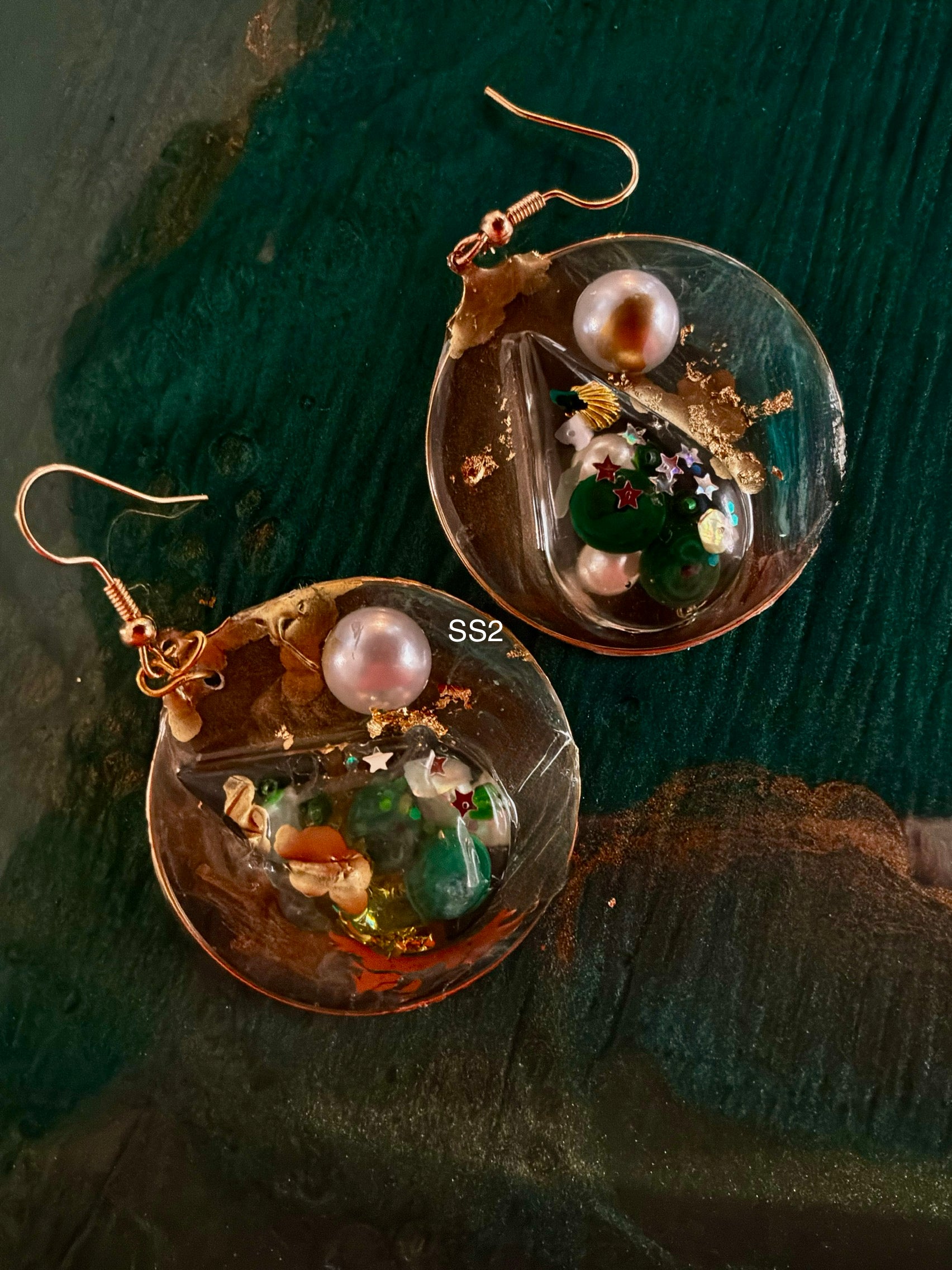 Malachite Seaside 2” Golden Accents