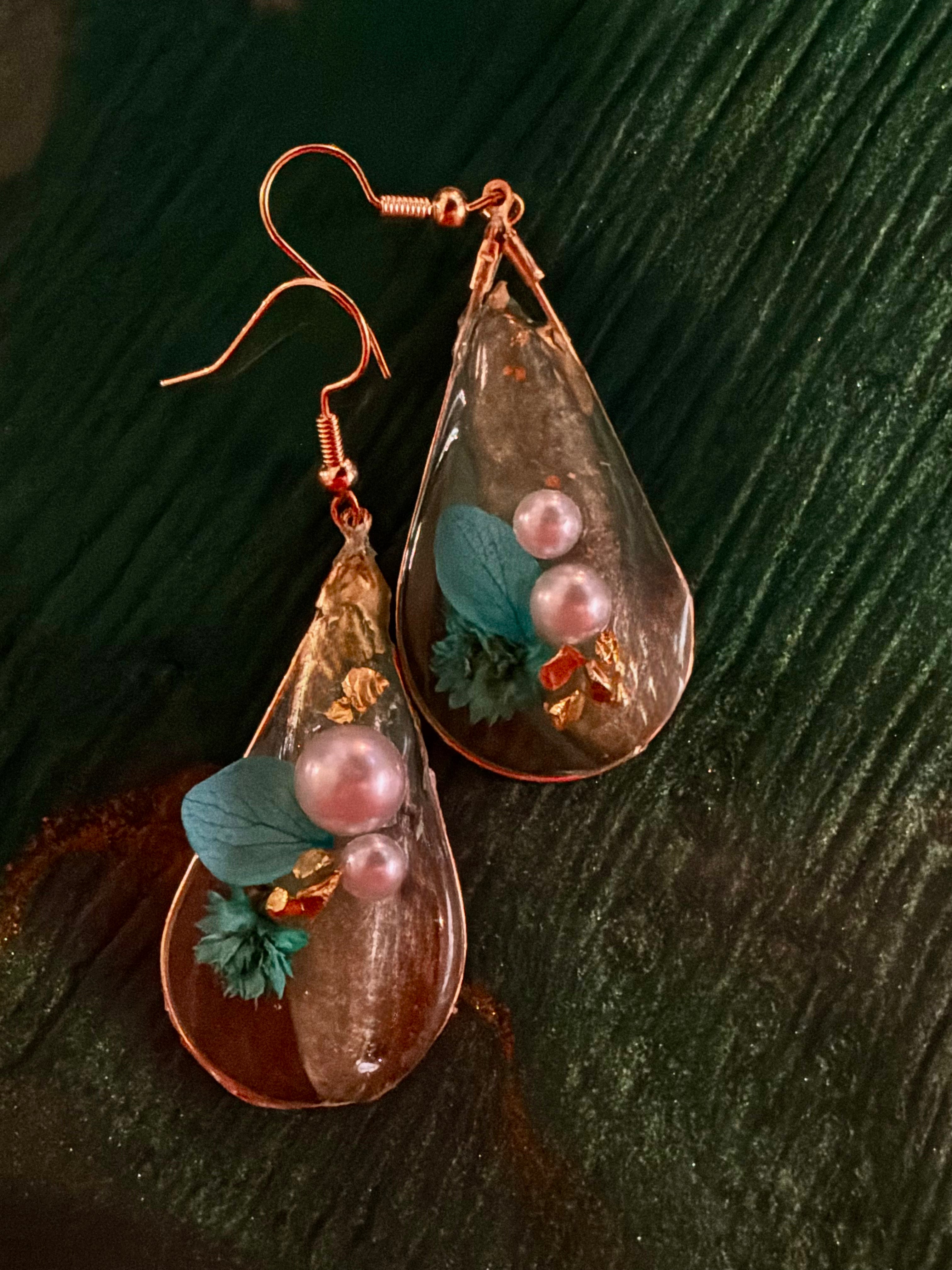 Seaside Tear Drop Collection with Real Blue Floral